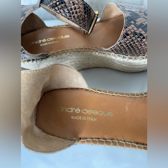 Andre assous snakskin  Buckle Ankle Strap Espadrilles Flatform Wedge  Sandal